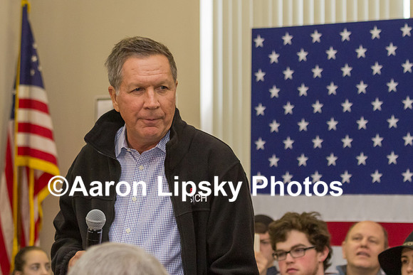 John Kasich at campaign event at Historical Society of Cheshire County, Keene NH, on January 30, 2016-2321