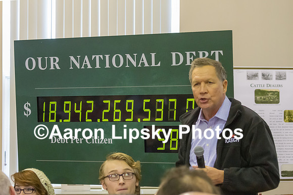 John Kasich at campaign event at Historical Society of Cheshire County, Keene NH, on January 30, 2016-2333