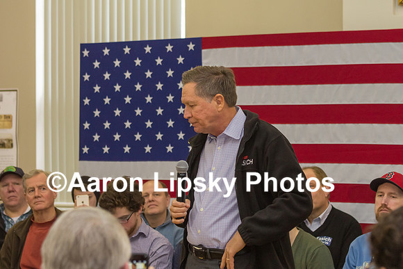 John Kasich at campaign event at Historical Society of Cheshire County, Keene NH, on January 30, 2016-2322