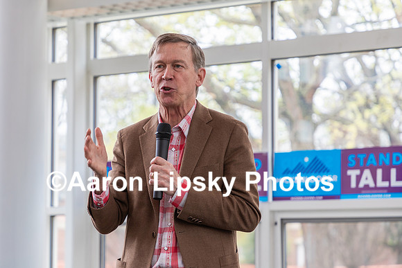 John Hickenlooper at campaign event at Keene State College in Keene NH on May 4, 2019-0886